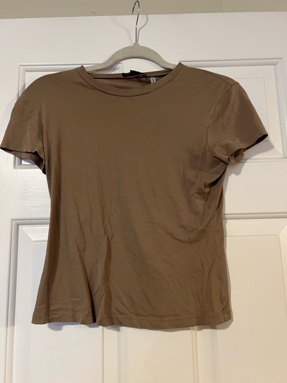 Theory Women's Short Sleeve Crewneck Tee in Brown